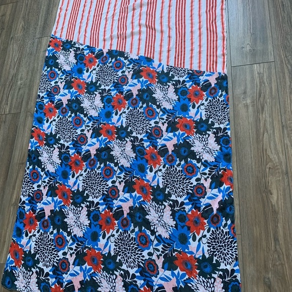 Floral and Striped Multicolor Scarf - Picture 9 of 9